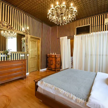 Centrally Located 2br With Balcony & Unique Design *