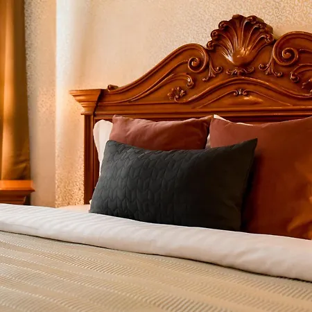 Daire Centrally Located 2br With Balcony & Unique Design Bükreş