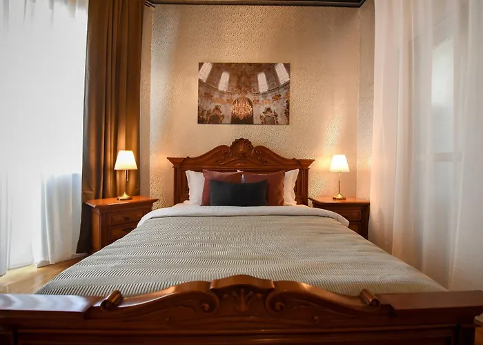 Centrally Located 2br With Balcony & Unique Design Apartman Bukarest