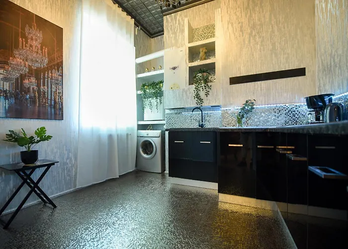 Centrally Located 2br With Balcony & Unique Design 아파트 부쿠레슈티