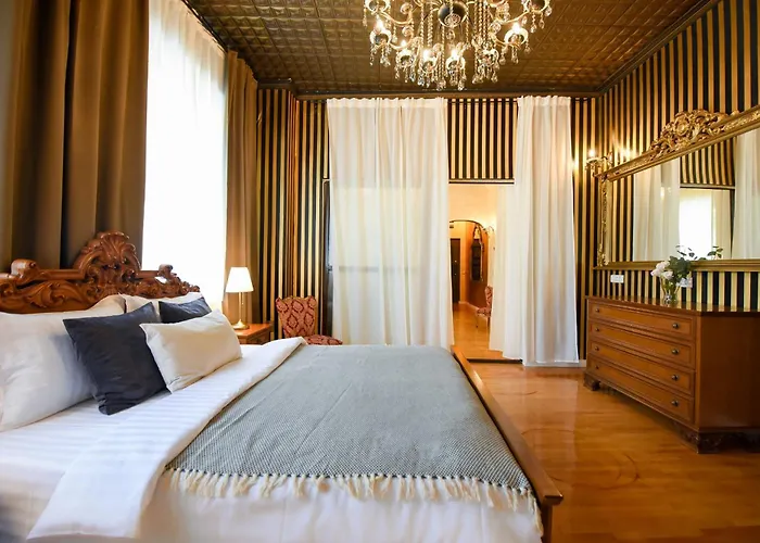 Apartman Centrally Located 2br With Balcony & Unique Design Bukarest