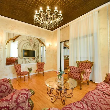 Centrally Located 2br With Balcony & Unique Design * Bukarest