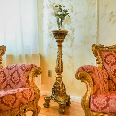 Centrally Located 2br With Balcony & Unique Design Bucarest