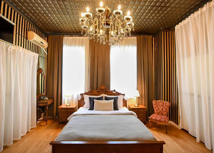 Centrally Located 2br With Balcony & Unique Design Bucarest