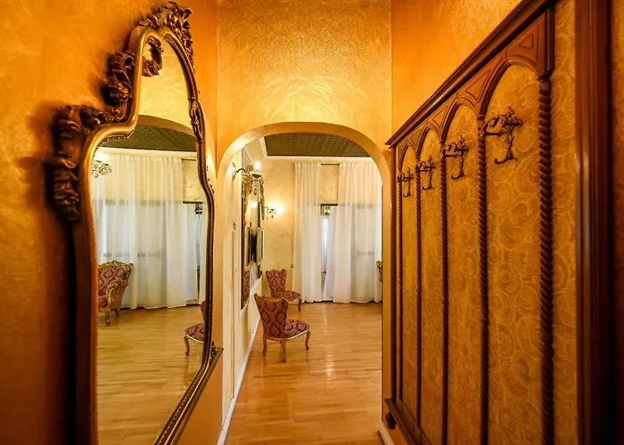 Centrally Located 2br With Balcony & Unique Design Bucarest